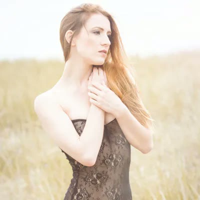 Outdoor boudoir portrait of Scarlot Rose.