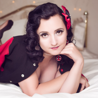 Kitri Du Lac in a Deadpool-inspired pin-up look.